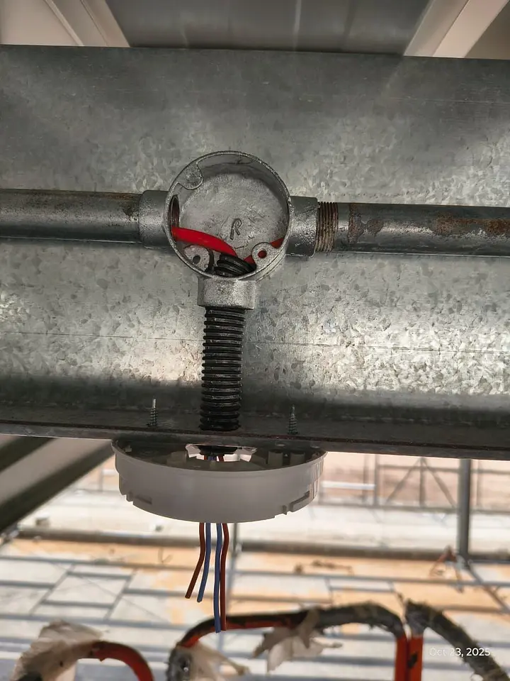 Fire Alarm Cable Pulling & Device Base Installation, photo 2