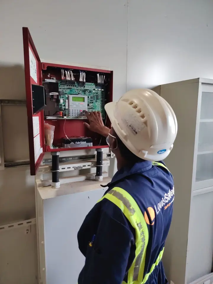 FM-200 Fire Suppression System Testing & Verification, photo 9