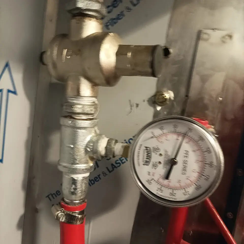 Fire Hose Reel Installation in a Hospital Operating Theatre, photo 3